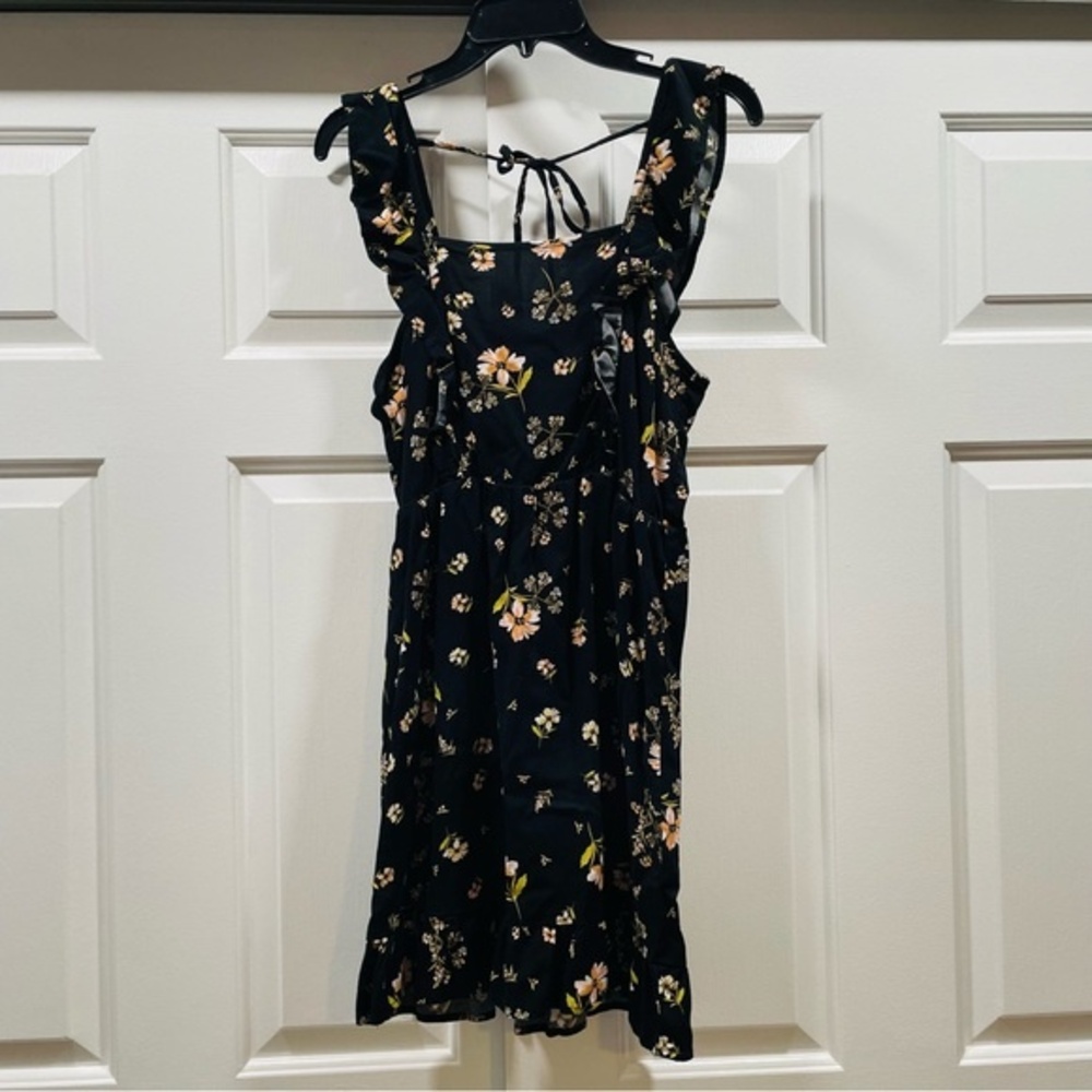 Wild Fable Black Floral Ruffled Sundress Size M